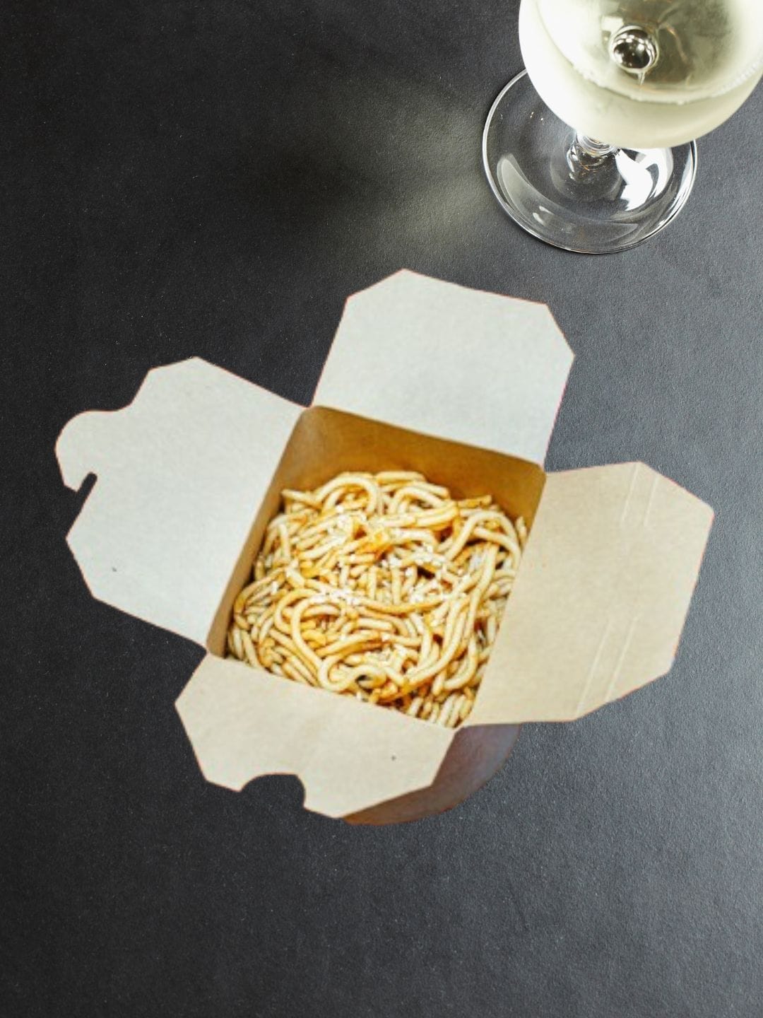 Nudle u Teriyaki sosu - box