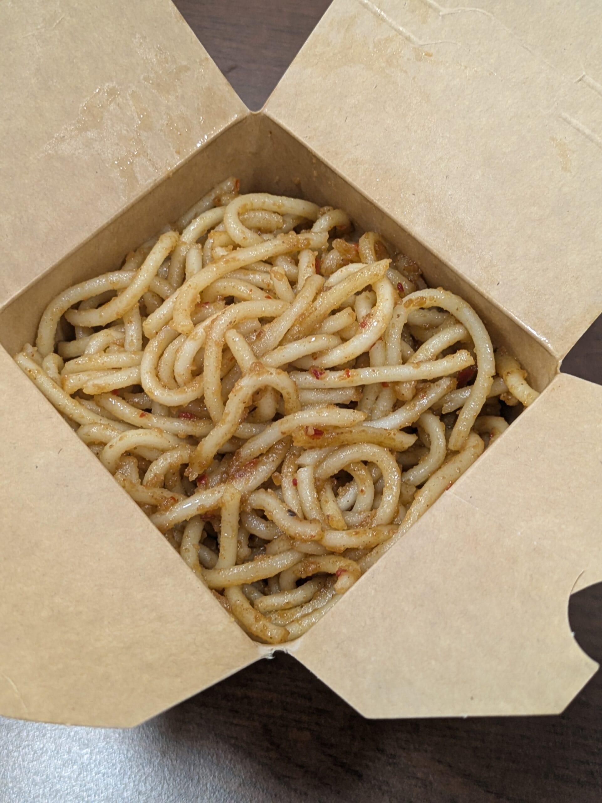 Nudle u Dan dan kikiriki sosu box